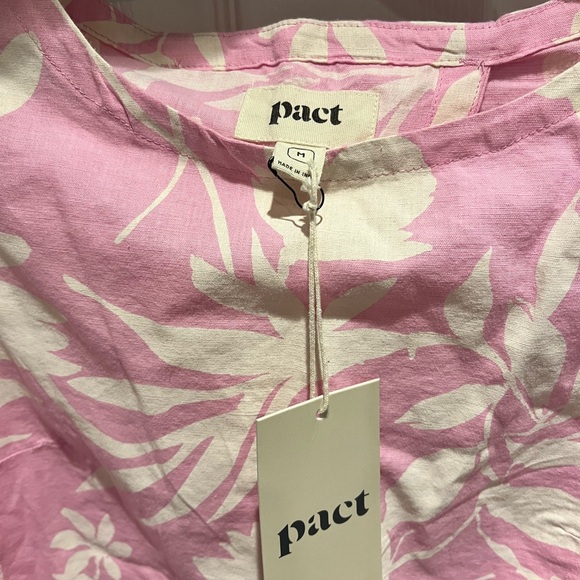 Pact Pink Shirt with open back, size medium, new with tags - Picture 2 of 4